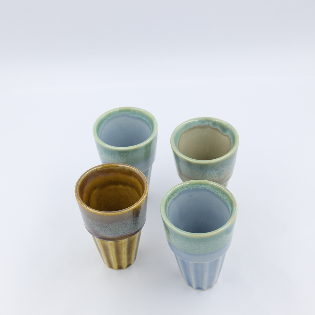 4 CHAI GLASSES WITH STAND SET